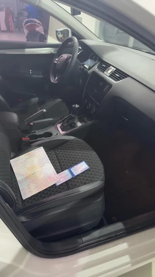 2020 Skoda Octavia 1.5L 113HP L4 6AT,autocango,china used car exporter,china ev exporter,chinese used car exporter,chinese used ev exporter