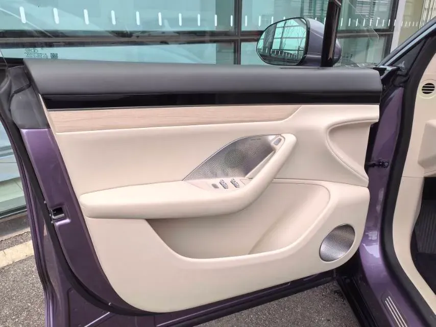 2025 Luxeed R7 REEV 156HP REEV 37KWH,autocango,china used car exporter,china ev exporter,chinese used car exporter,chinese used ev exporter