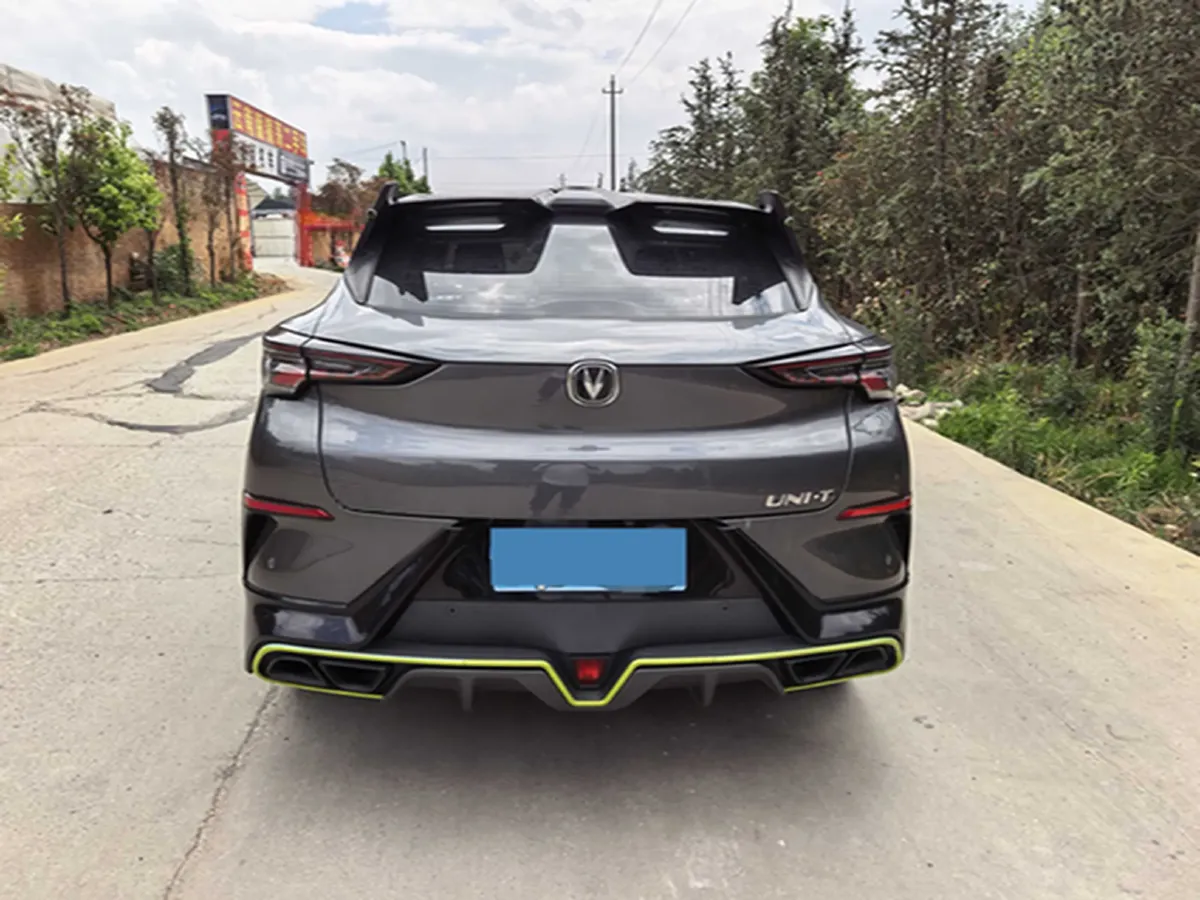 2022 ChangAn UNI-T 1.5T 188HP L4 7DCT,autocango,china used car exporter,china ev exporter,chinese used car exporter,chinese used ev exporter