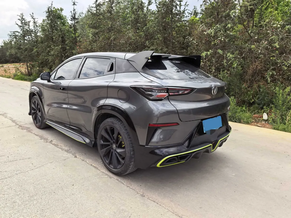 2022 ChangAn UNI-T 1.5T 188HP L4 7DCT,autocango,china used car exporter,china ev exporter,chinese used car exporter,chinese used ev exporter