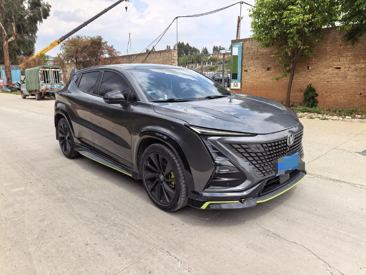 2022 ChangAn UNI-T 1.5T 188HP L4 7DCT,autocango,china used car exporter,china ev exporter,chinese used car exporter,chinese used ev exporter