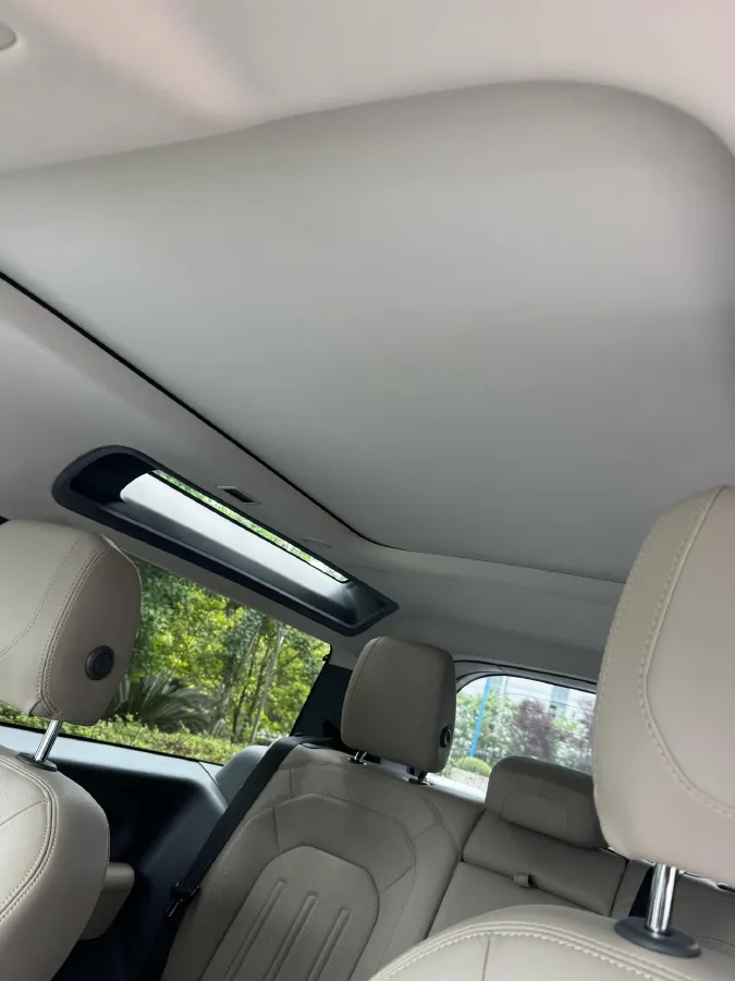 2022 Land Rover Defender 3.0T 400HP L6 8AT,autocango,china used car exporter,china ev exporter,chinese used car exporter,chinese used ev exporter