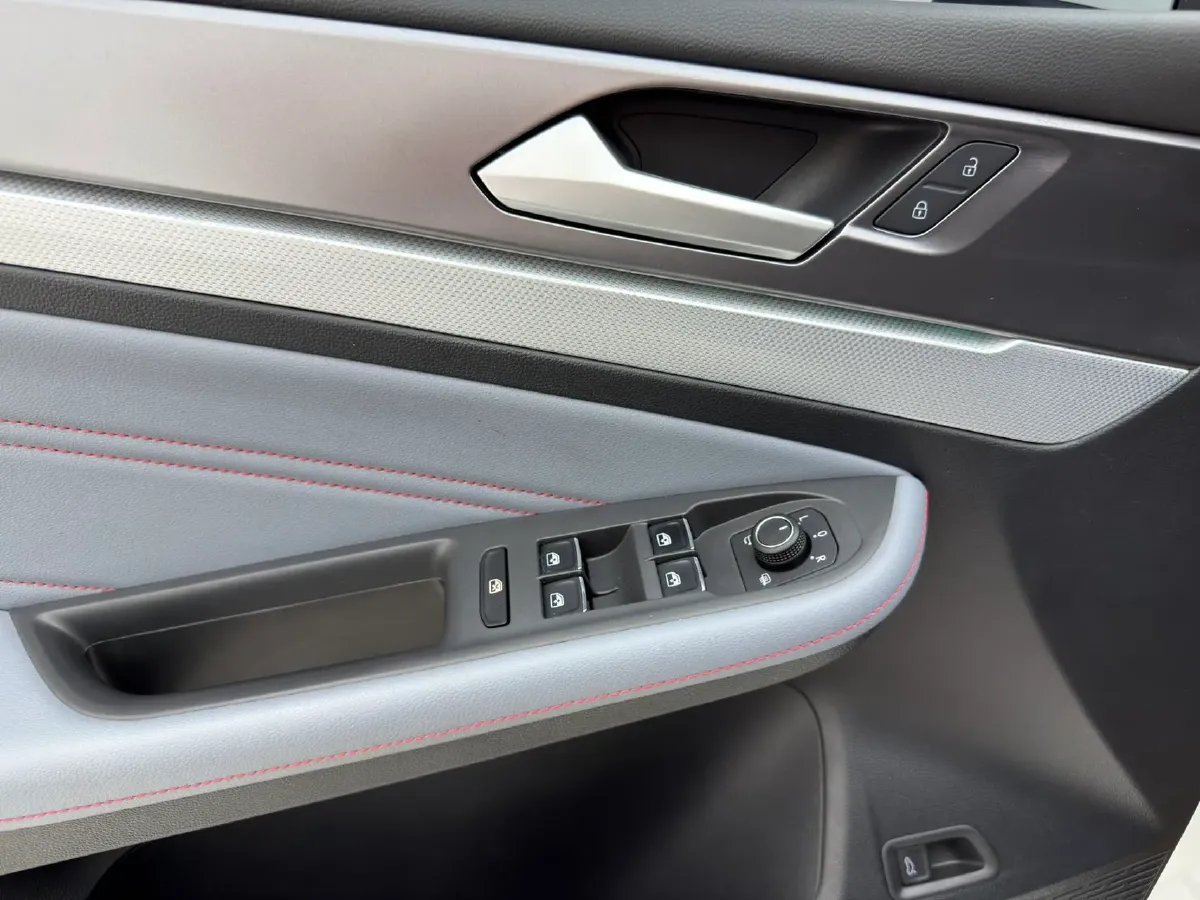 2023 Volkswagen Lamando 1.4T 150HP L4 7DCT,autocango,china used car exporter,china ev exporter,chinese used car exporter,chinese used ev exporter