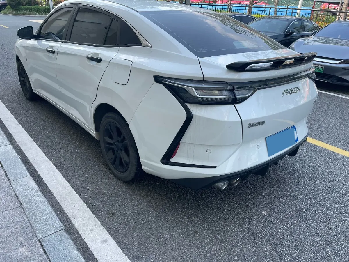 2023 DongFeng Aeolus YiXuan 1.5L 125HP L4 6DCT,autocango,china used car exporter,china ev exporter,chinese used car exporter,chinese used ev exporter