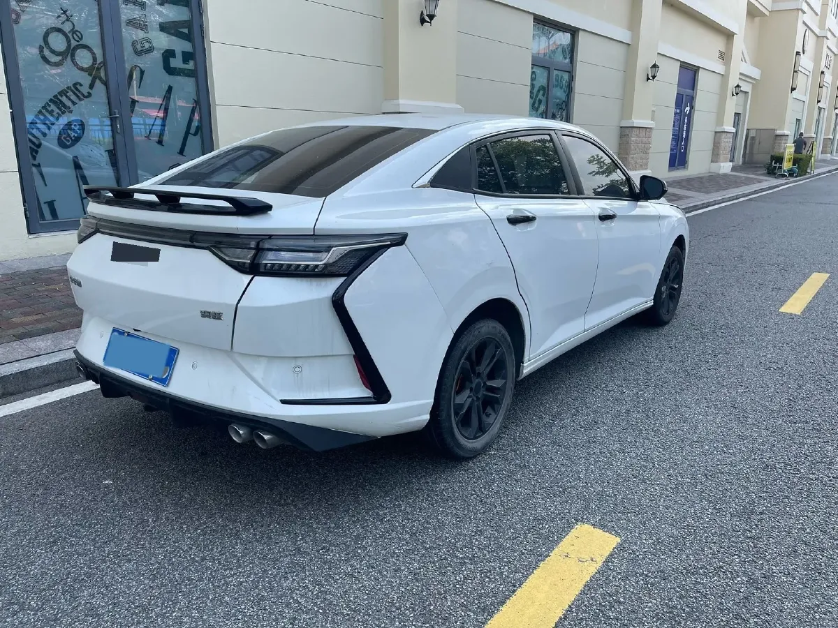 2023 DongFeng Aeolus YiXuan 1.5L 125HP L4 6DCT,autocango,china used car exporter,china ev exporter,chinese used car exporter,chinese used ev exporter