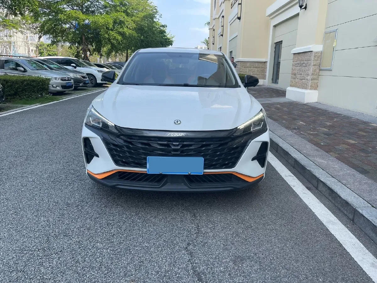 2023 DongFeng Aeolus YiXuan 1.5L 125HP L4 6DCT,autocango,china used car exporter,china ev exporter,chinese used car exporter,chinese used ev exporter