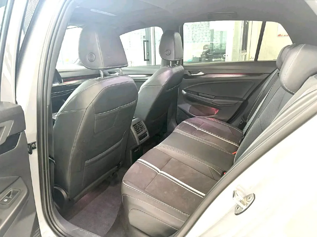 2023 Volkswagen Golf 1.4T 150HP L4 7DCT,autocango,china used car exporter,china ev exporter,chinese used car exporter,chinese used ev exporter