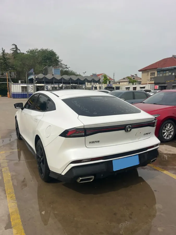 2025 ChangAn UNI-V 1.5T 192HP L4 7DCT,autocango,china used car exporter,china ev exporter,chinese used car exporter,chinese used ev exporter