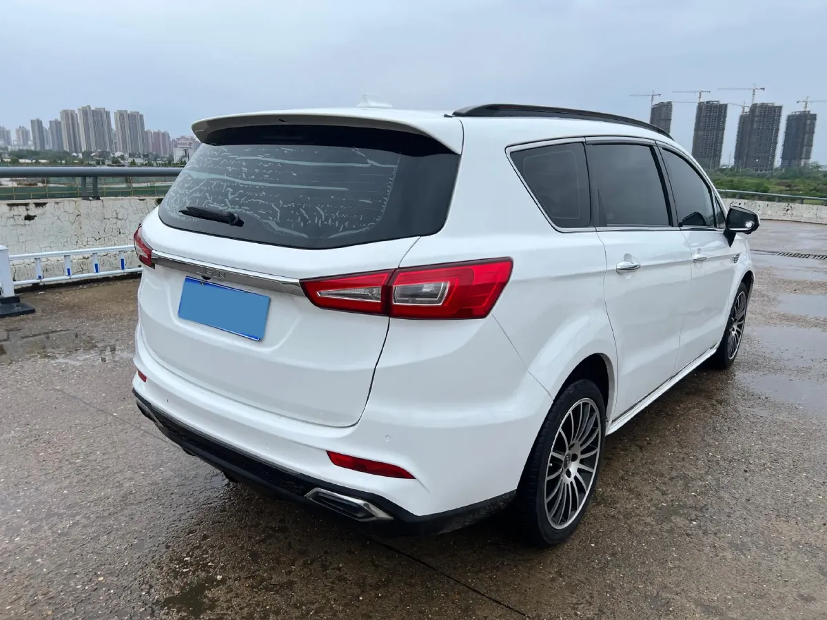 2017 LiFan XuanLang 1.5T 141HP L4 8AT,autocango,china used car exporter,china ev exporter,chinese used car exporter,chinese used ev exporter