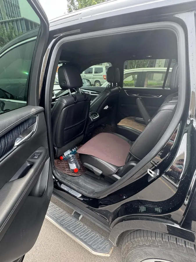 2021 Cadillac XT6 2.0T 237HP L4 9AT,autocango,china used car exporter,china ev exporter,chinese used car exporter,chinese used ev exporter