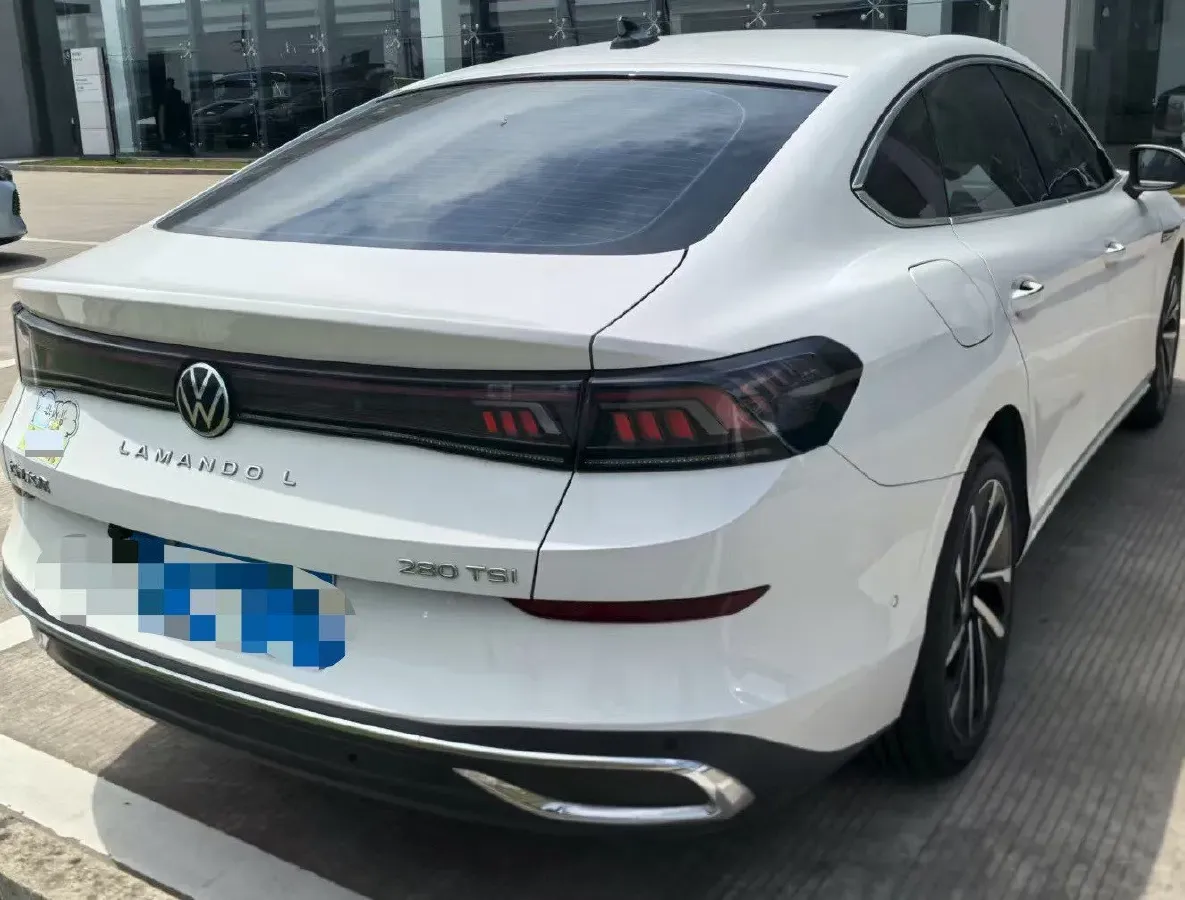 2022 Skoda Superb 2.0T 186HP L4 7DCT,autocango,china used car exporter,china ev exporter,chinese used car exporter,chinese used ev exporter