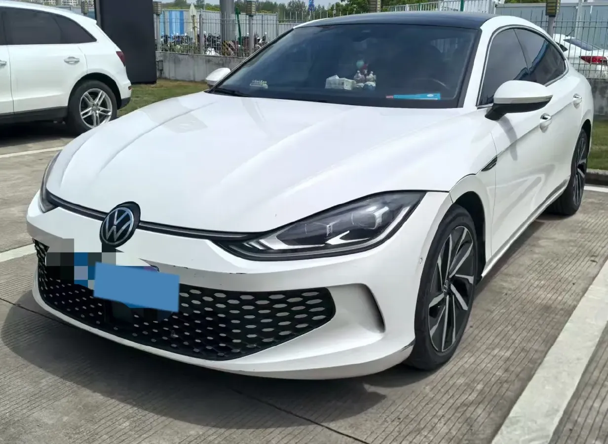 2022 Skoda Superb 2.0T 186HP L4 7DCT,autocango,china used car exporter,china ev exporter,chinese used car exporter,chinese used ev exporter