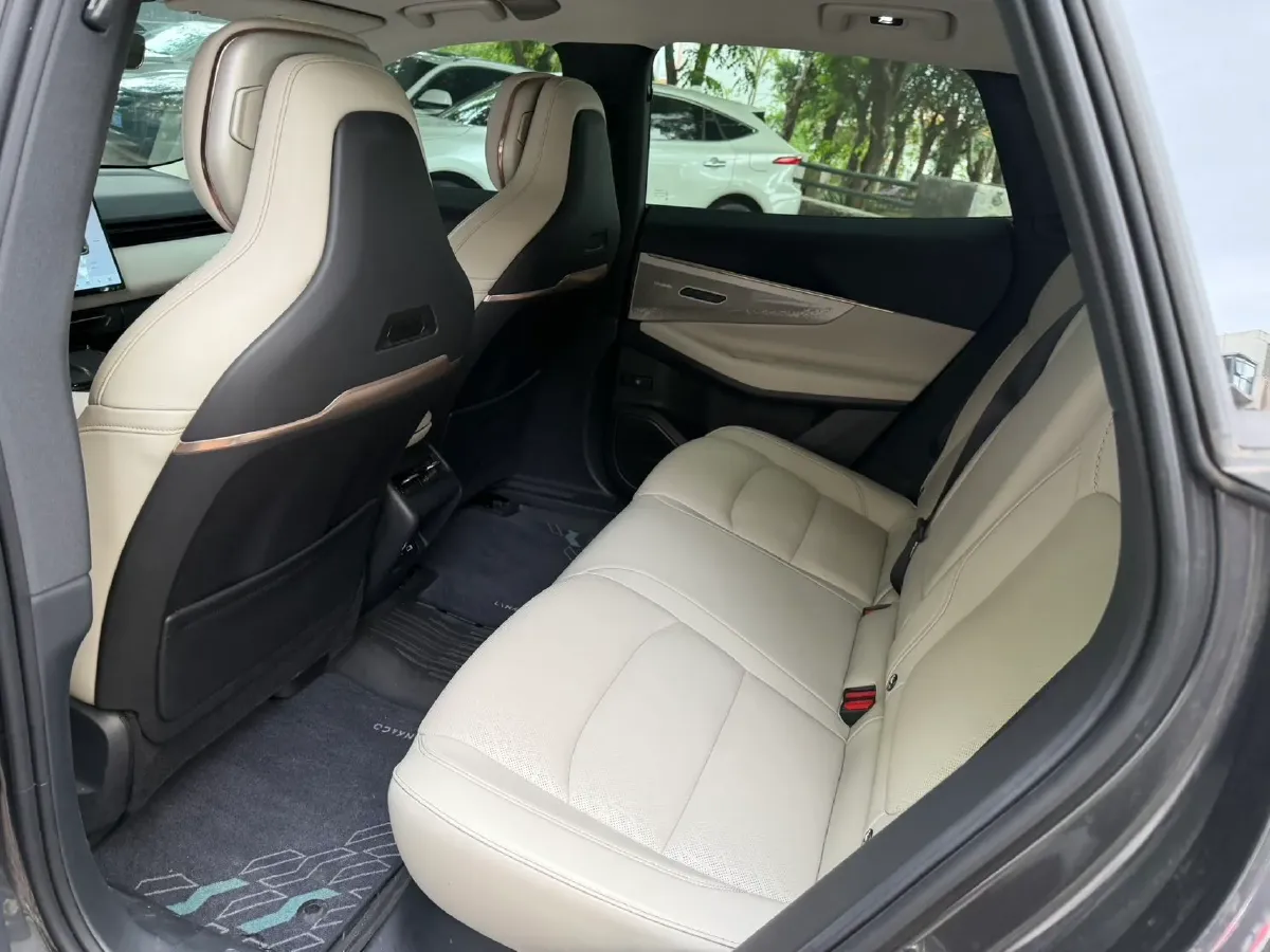 2023 LYNK&CO 08 EM-P 1.5T 163HP L4 3DHT PHEV 39.6KWH,autocango,china used car exporter,china ev exporter,chinese used car exporter,chinese used ev exporter