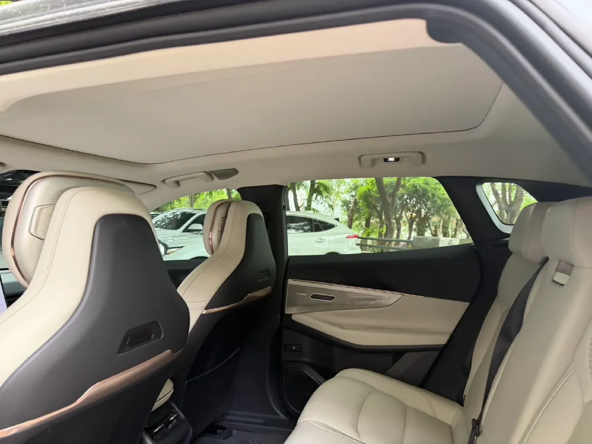 2023 LYNK&CO 08 EM-P 1.5T 163HP L4 3DHT PHEV 39.6KWH,autocango,china used car exporter,china ev exporter,chinese used car exporter,chinese used ev exporter