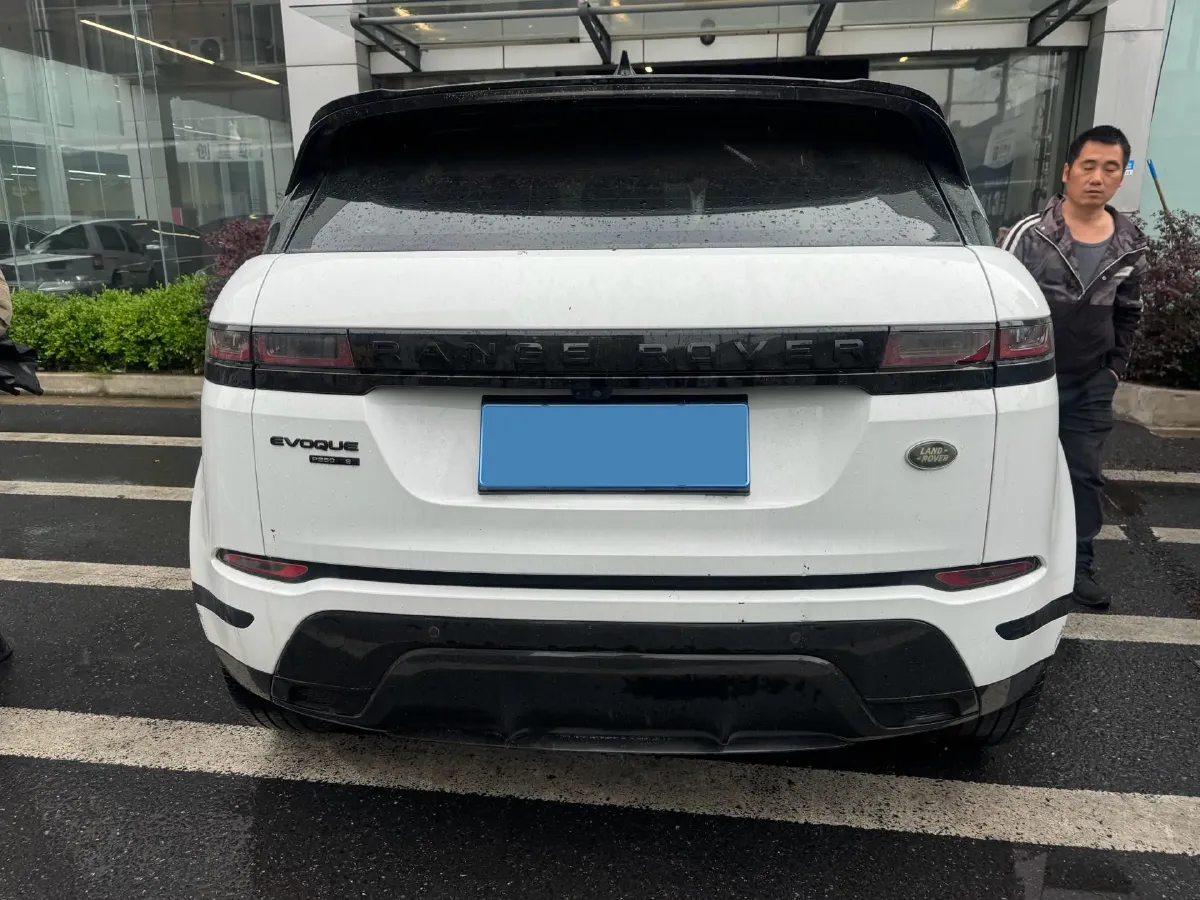 2020 Land Rover Range Rover Evoque 2.0T 249HP L4 9AT,autocango,china used car exporter,china ev exporter,chinese used car exporter,chinese used ev exporter