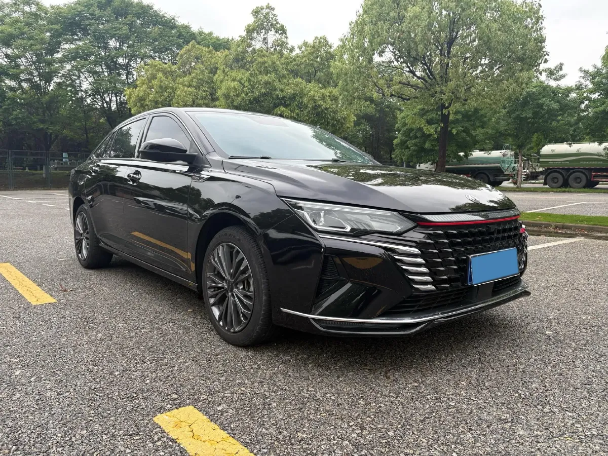 2023 DongFeng Aeolus YiXuan MAX 1.5T 190HP L4 7DCT,autocango,china used car exporter,china ev exporter,chinese used car exporter,chinese used ev exporter