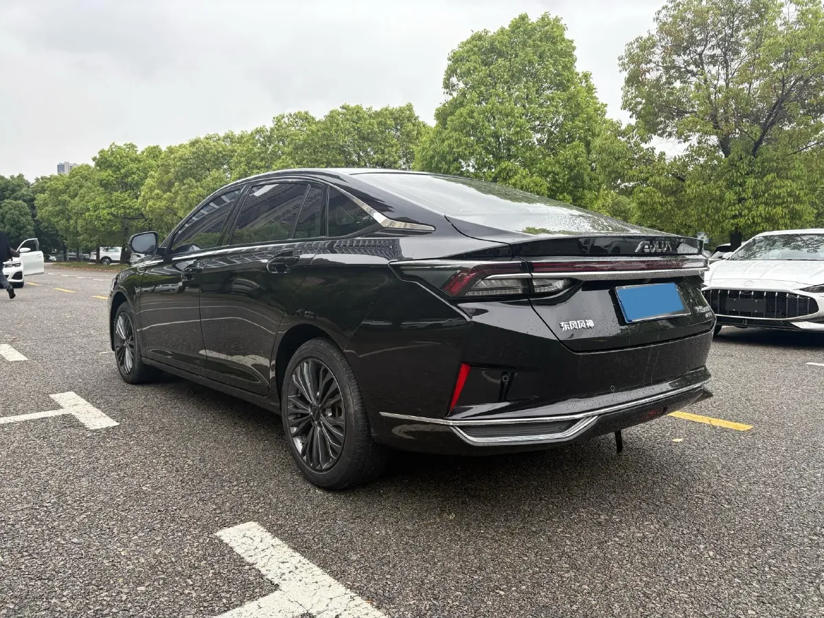2023 DongFeng Aeolus YiXuan MAX 1.5T 190HP L4 7DCT,autocango,china used car exporter,china ev exporter,chinese used car exporter,chinese used ev exporter