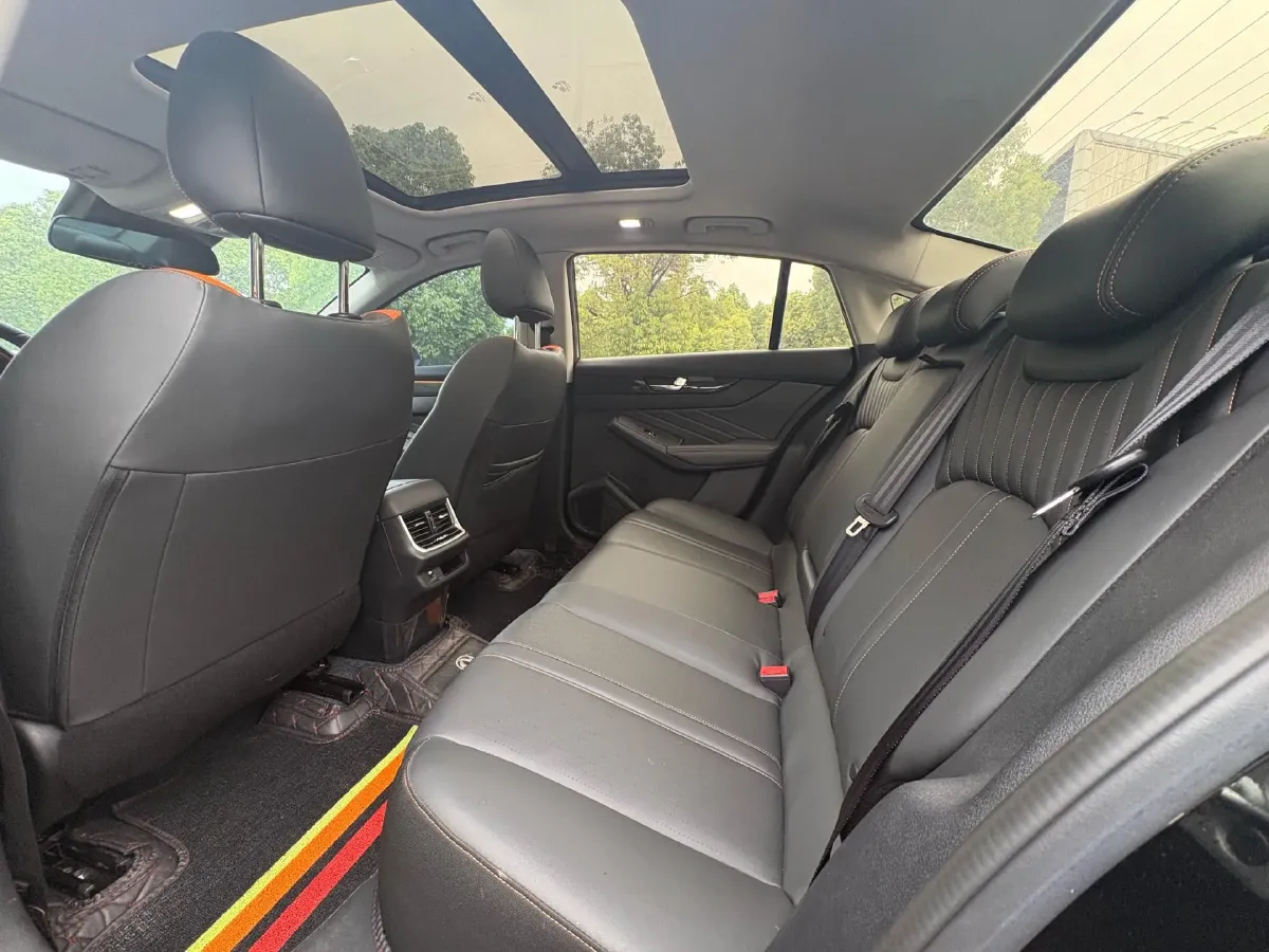 2023 DongFeng Aeolus YiXuan MAX 1.5T 190HP L4 7DCT,autocango,china used car exporter,china ev exporter,chinese used car exporter,chinese used ev exporter