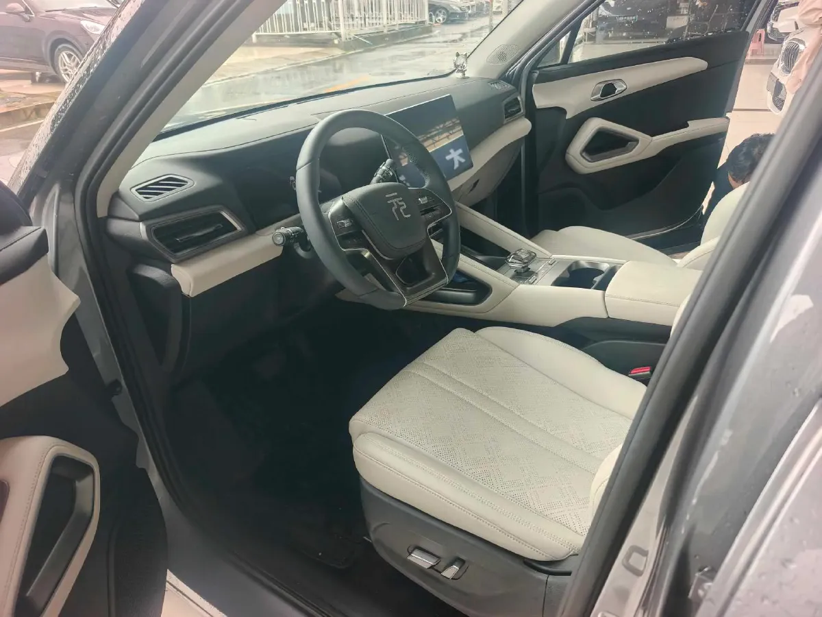 2024 BYD YuanUP BEV 45.12KWH,autocango,china used car exporter,china ev exporter,chinese used car exporter,chinese used ev exporter