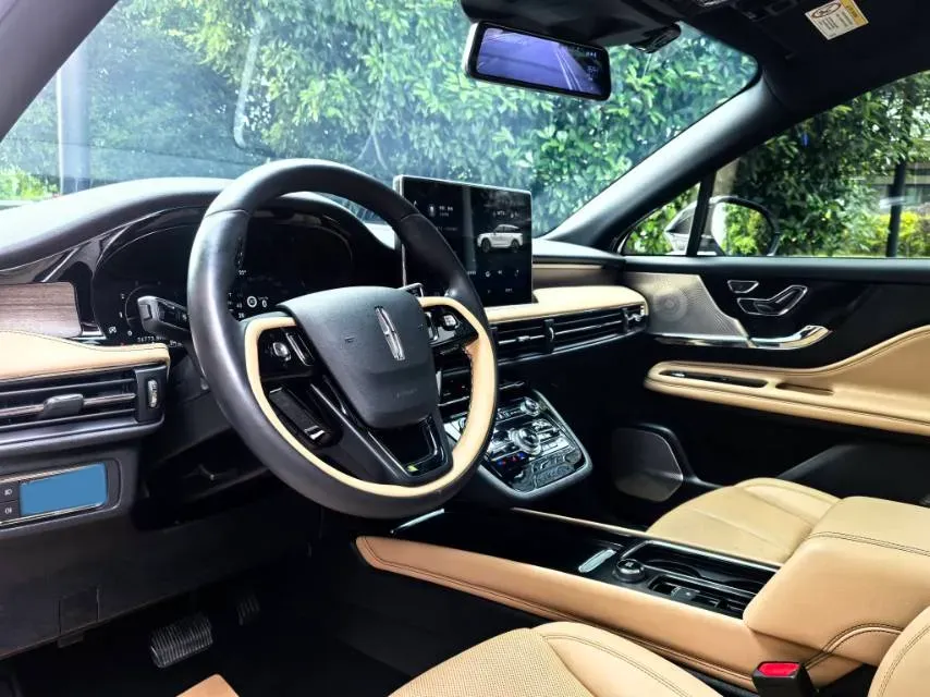 2022 Lincoln Corsair 2.0T 245HP L4 8AT,autocango,china used car exporter,china ev exporter,chinese used car exporter,chinese used ev exporter