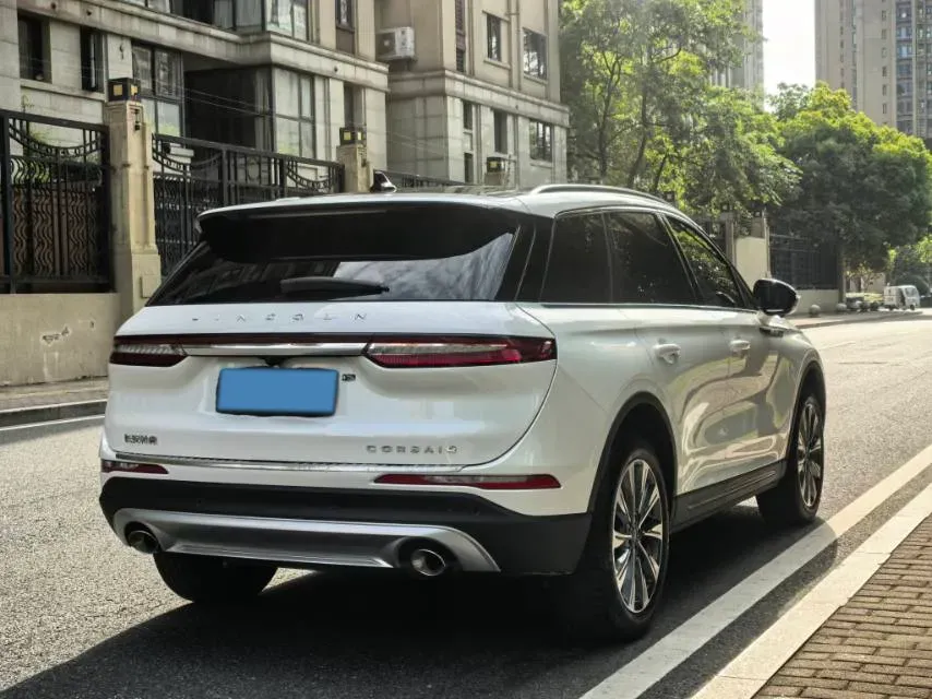 2022 Lincoln Corsair 2.0T 245HP L4 8AT,autocango,china used car exporter,china ev exporter,chinese used car exporter,chinese used ev exporter
