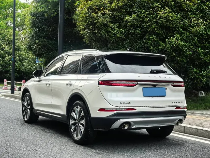 2022 Lincoln Corsair 2.0T 245HP L4 8AT,autocango,china used car exporter,china ev exporter,chinese used car exporter,chinese used ev exporter