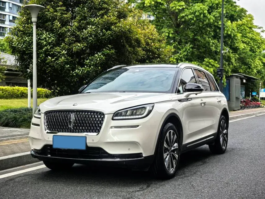 2022 Lincoln Corsair 2.0T 245HP L4 8AT,autocango,china used car exporter,china ev exporter,chinese used car exporter,chinese used ev exporter