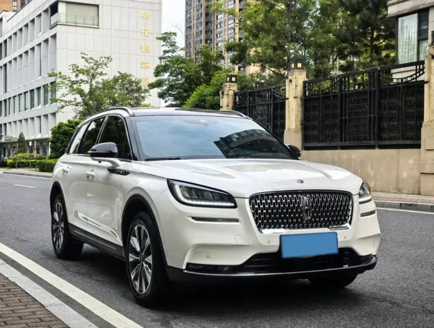 2022 Lincoln Corsair 2.0T 245HP L4 8AT,autocango,china used car exporter,china ev exporter,chinese used car exporter,chinese used ev exporter