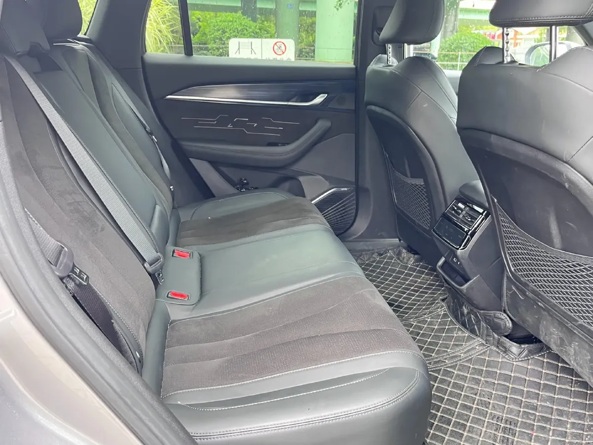 2024 Geely Monjaro 2.0T 238HP L4 8AT,autocango,china used car exporter,china ev exporter,chinese used car exporter,chinese used ev exporter