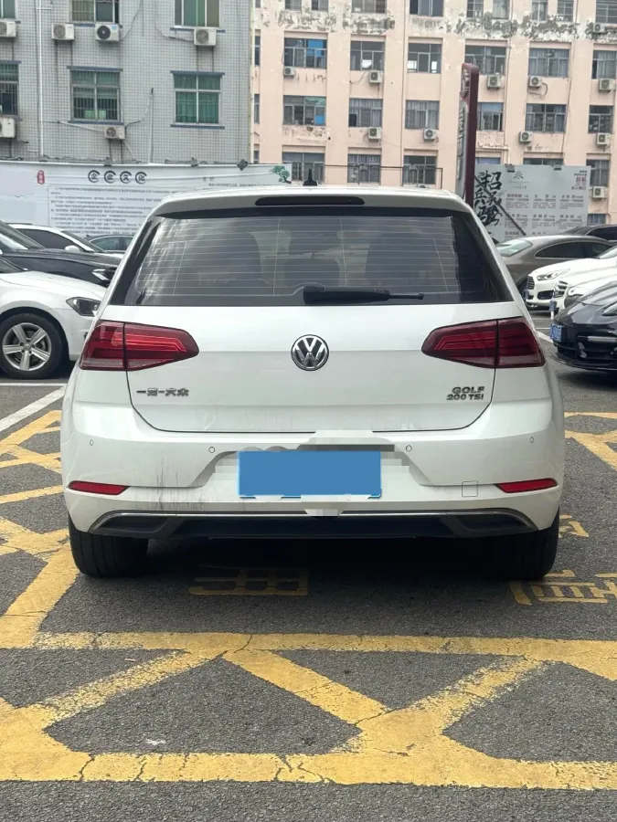 2020 Volkswagen Golf 1.2T 116HP L4 7DCT,autocango,china used car exporter,china ev exporter,chinese used car exporter,chinese used ev exporter