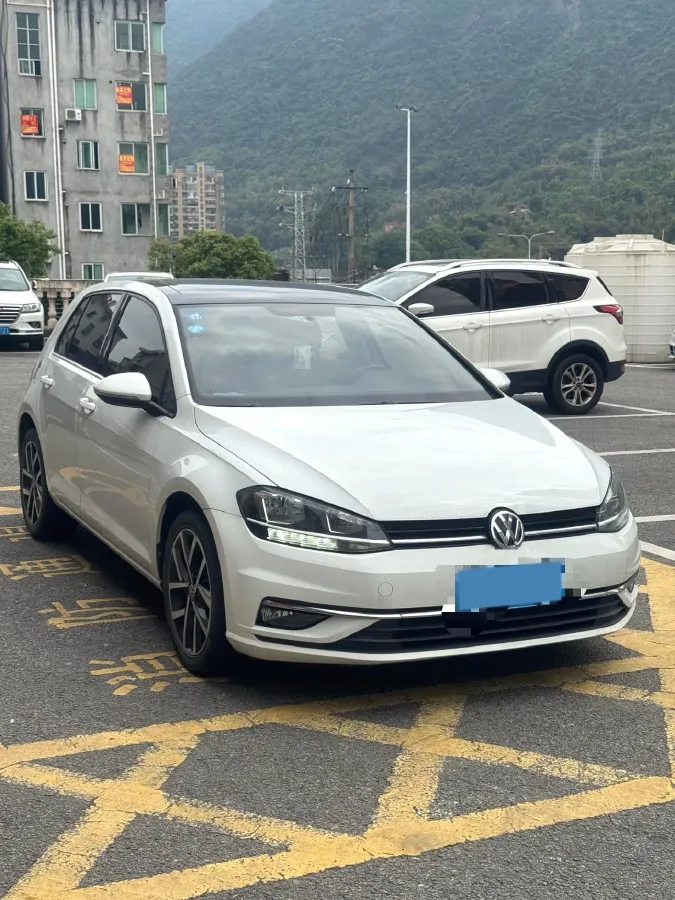 2020 Volkswagen Golf 1.2T 116HP L4 7DCT,autocango,china used car exporter,china ev exporter,chinese used car exporter,chinese used ev exporter