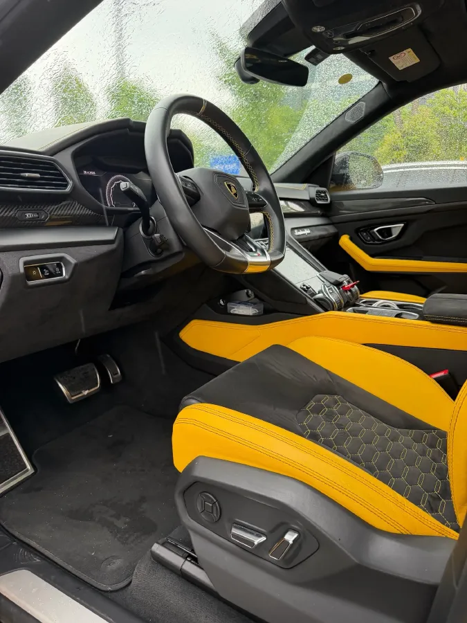 2021 Lamborghini Urus 4.0T 641HP V8 8AT,autocango,china used car exporter,china ev exporter,chinese used car exporter,chinese used ev exporter