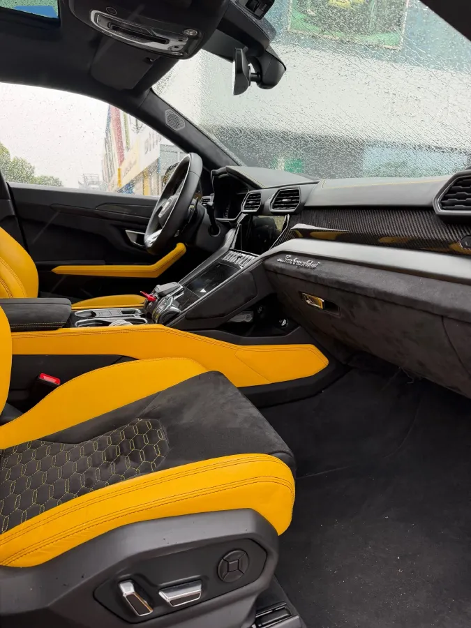 2021 Lamborghini Urus 4.0T 641HP V8 8AT,autocango,china used car exporter,china ev exporter,chinese used car exporter,chinese used ev exporter