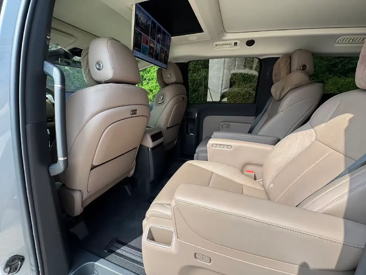 2025 Li MEGA BEV,autocango,china used car exporter,china ev exporter,chinese used car exporter,chinese used ev exporter