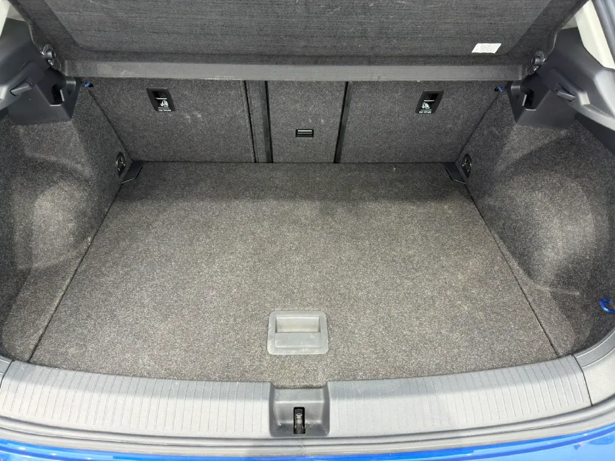 2021 Volkswagen T-Roc 1.4T 150HP L4 7DCT,autocango,china used car exporter,china ev exporter,chinese used car exporter,chinese used ev exporter