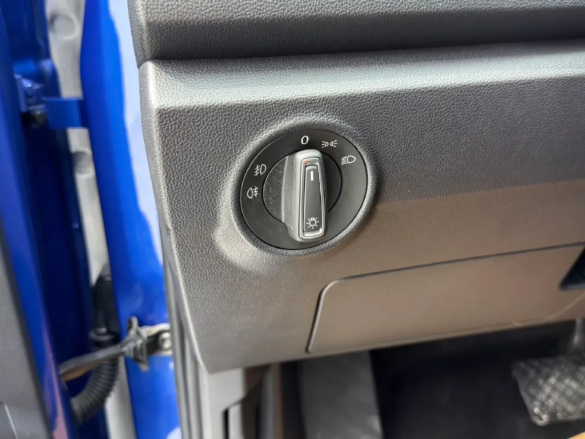 2021 Volkswagen T-Roc 1.4T 150HP L4 7DCT,autocango,china used car exporter,china ev exporter,chinese used car exporter,chinese used ev exporter