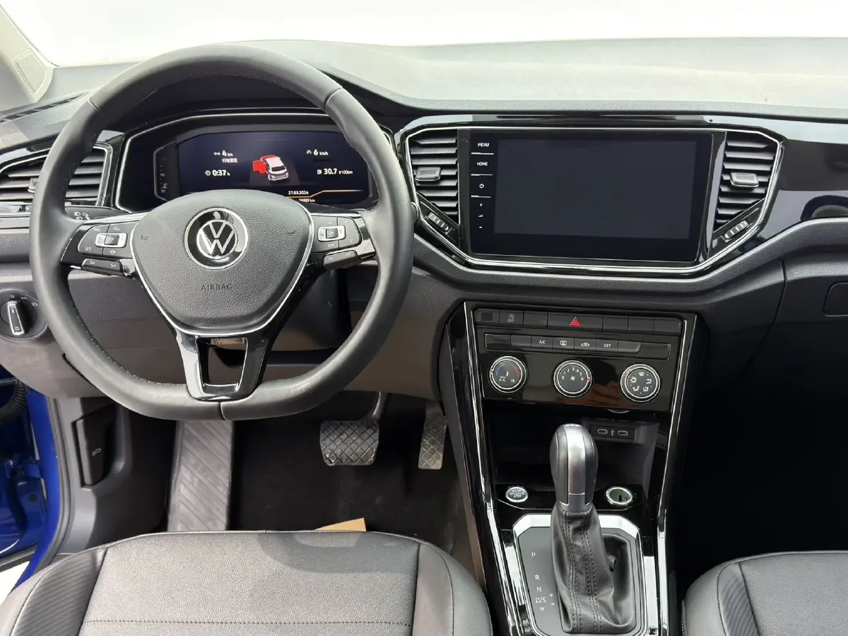 2021 Volkswagen T-Roc 1.4T 150HP L4 7DCT,autocango,china used car exporter,china ev exporter,chinese used car exporter,chinese used ev exporter