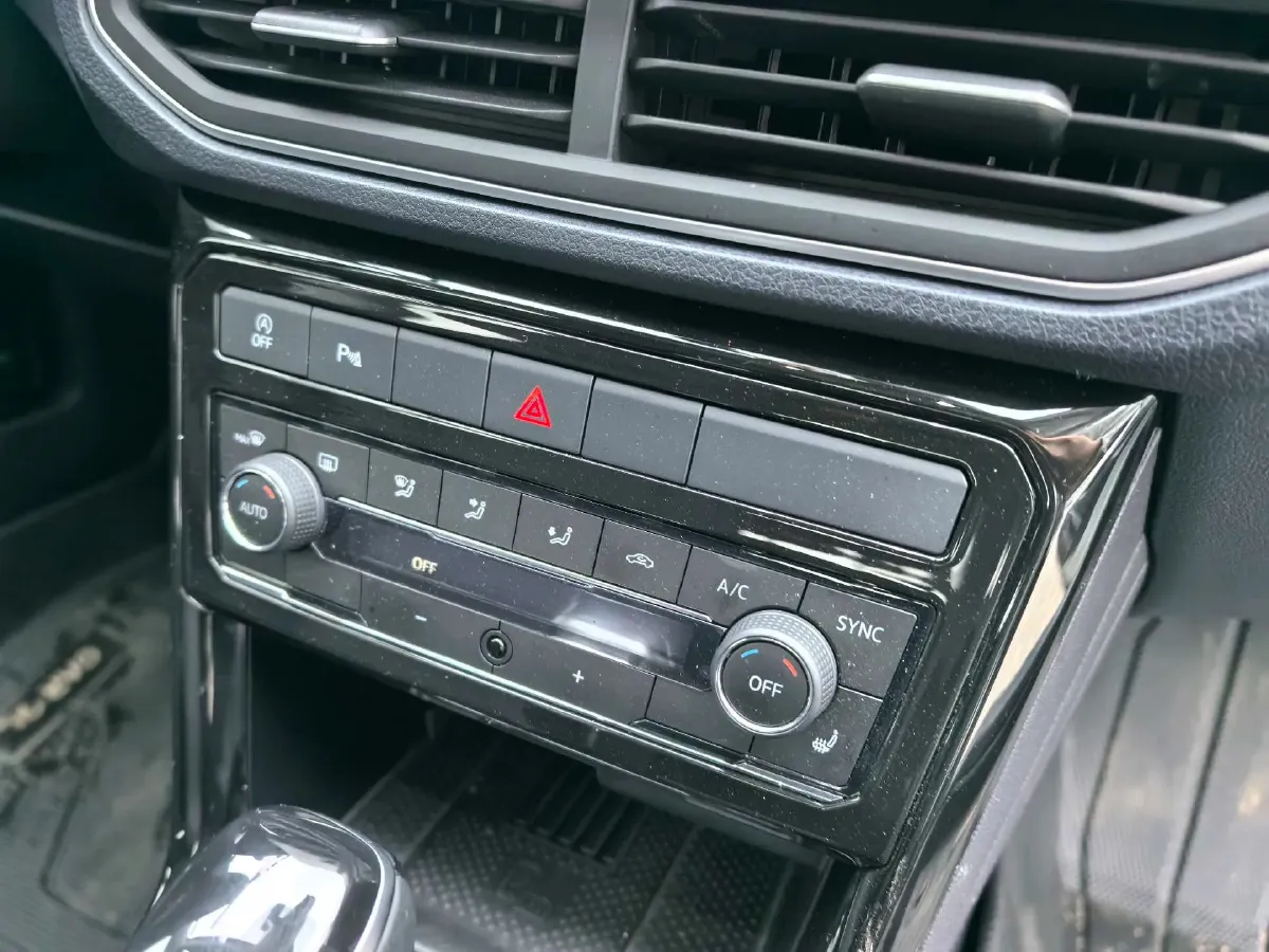 2025 Volkswagen Tharu 1.5T 160HP L4 7DCT,autocango,china used car exporter,china ev exporter,chinese used car exporter,chinese used ev exporter