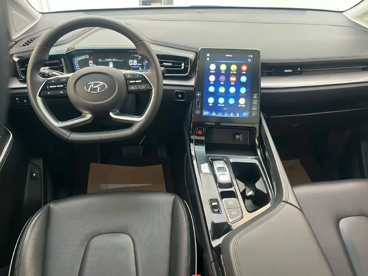 2022 Hyundai Custo 1.5T 170HP L4 8AT,autocango,china used car exporter,china ev exporter,chinese used car exporter,chinese used ev exporter