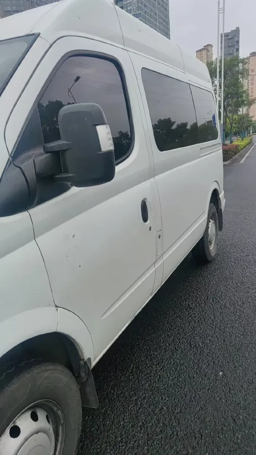 2021 MAXUS XinTu V80 2.0T 127HP L4 6MT,autocango,china used car exporter,china ev exporter,chinese used car exporter,chinese used ev exporter