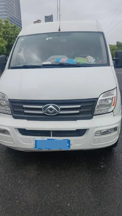 2021 MAXUS XinTu V80 2.0T 127HP L4 6MT,autocango,china used car exporter,china ev exporter,chinese used car exporter,chinese used ev exporter