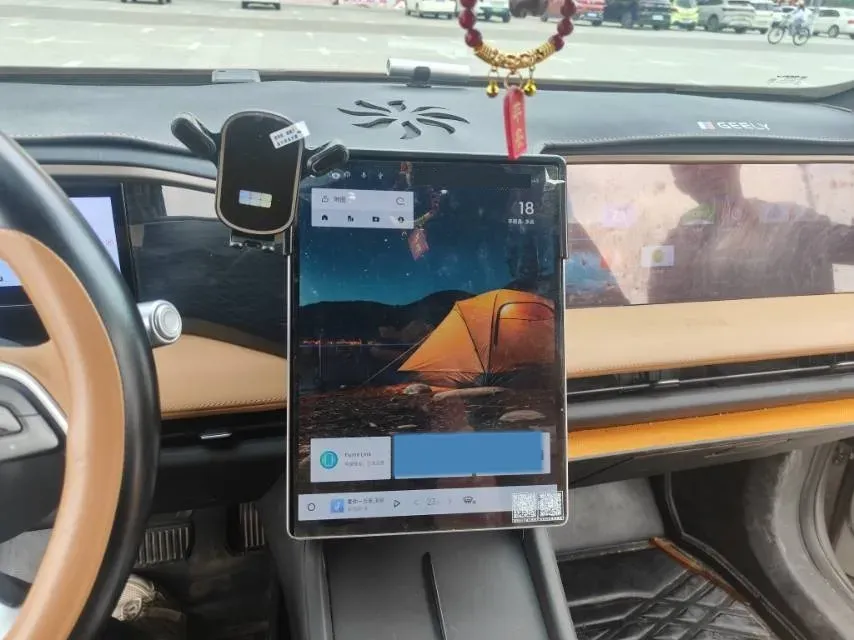 2024 Geely Galaxy L7 1.5T 163HP L4 3DHT PHEV 18.7KWH,autocango,china used car exporter,china ev exporter,chinese used car exporter,chinese used ev exporter