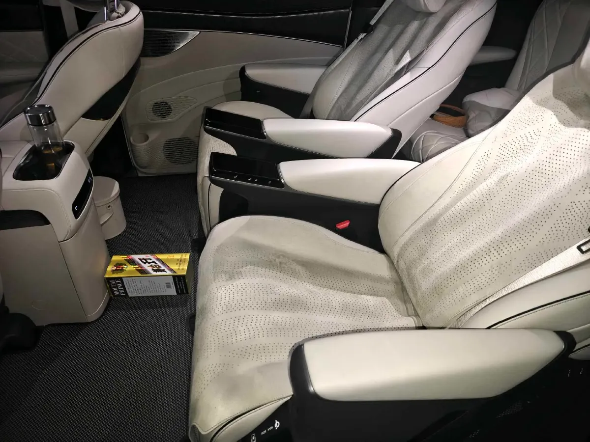 2024 Denza D9 1.5T 139HP L4 E-CVT PHEV 40KWH,autocango,china used car exporter,china ev exporter,chinese used car exporter,chinese used ev exporter