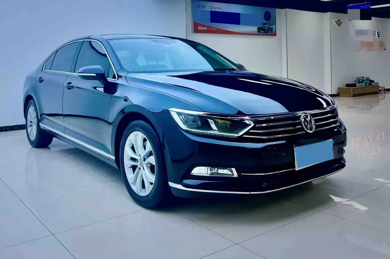 2018 Volkswagen Magotan 1.8T 180HP L4 7DCT,autocango,china used car exporter,china ev exporter,chinese used car exporter,chinese used ev exporter