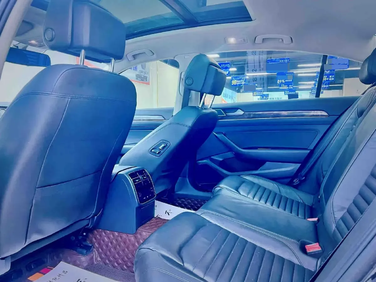 2018 Volkswagen Magotan 1.8T 180HP L4 7DCT,autocango,china used car exporter,china ev exporter,chinese used car exporter,chinese used ev exporter