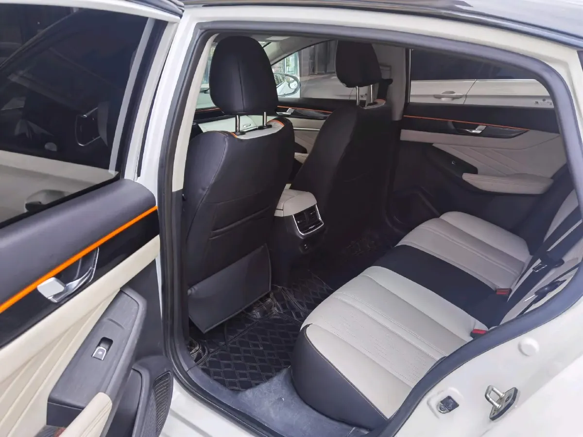 2021 DongFeng Aeolus YiXuan MAX 1.5T 190HP L4 7DCT,autocango,china used car exporter,china ev exporter,chinese used car exporter,chinese used ev exporter