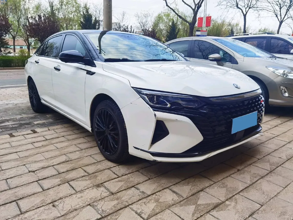 2021 DongFeng Aeolus YiXuan MAX 1.5T 190HP L4 7DCT,autocango,china used car exporter,china ev exporter,chinese used car exporter,chinese used ev exporter