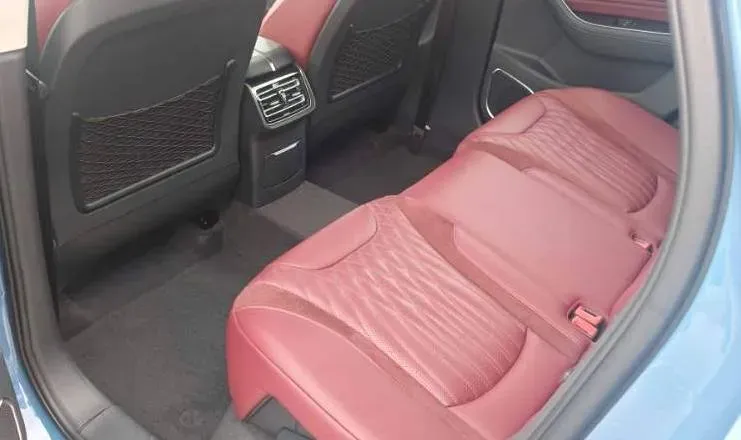 2023 HongQi HS5 2.0T 252HP L4 8AT,autocango,china used car exporter,china ev exporter,chinese used car exporter,chinese used ev exporter