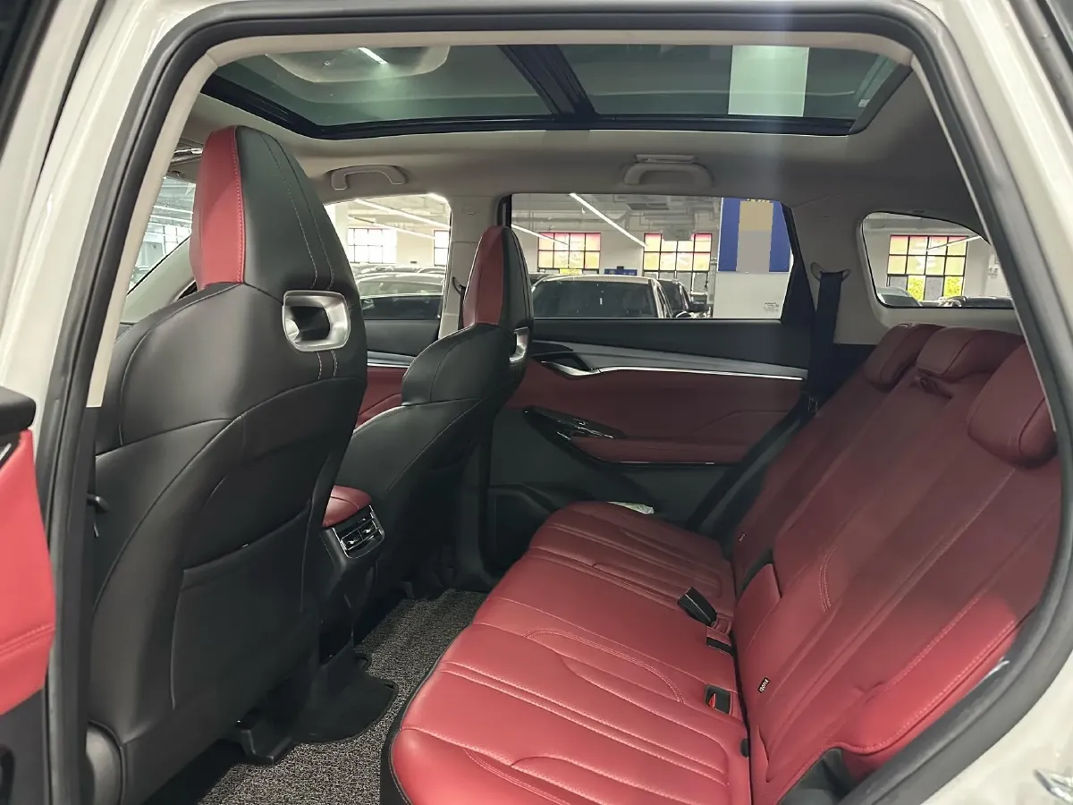 2022 ChangAn CS75 Plus 1.5T 178HP L4 6AT,autocango,china used car exporter,china ev exporter,chinese used car exporter,chinese used ev exporter