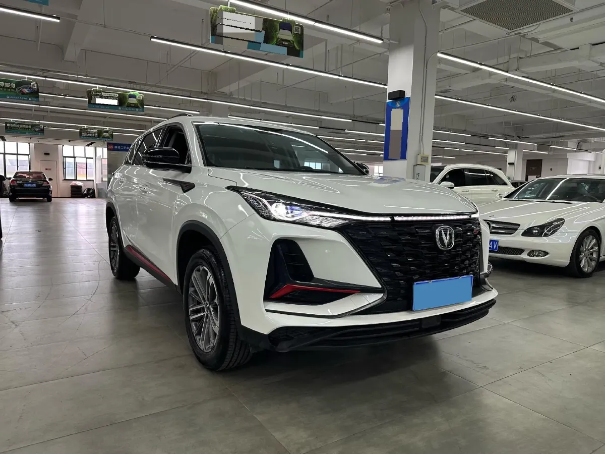 2022 ChangAn CS75 Plus 1.5T 178HP L4 6AT,autocango,china used car exporter,china ev exporter,chinese used car exporter,chinese used ev exporter